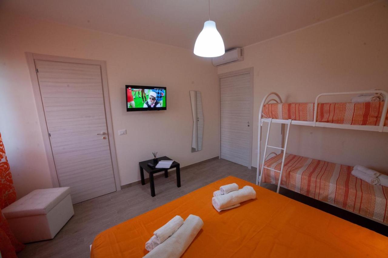B&B Miramare Suite Tarente Buitenkant foto