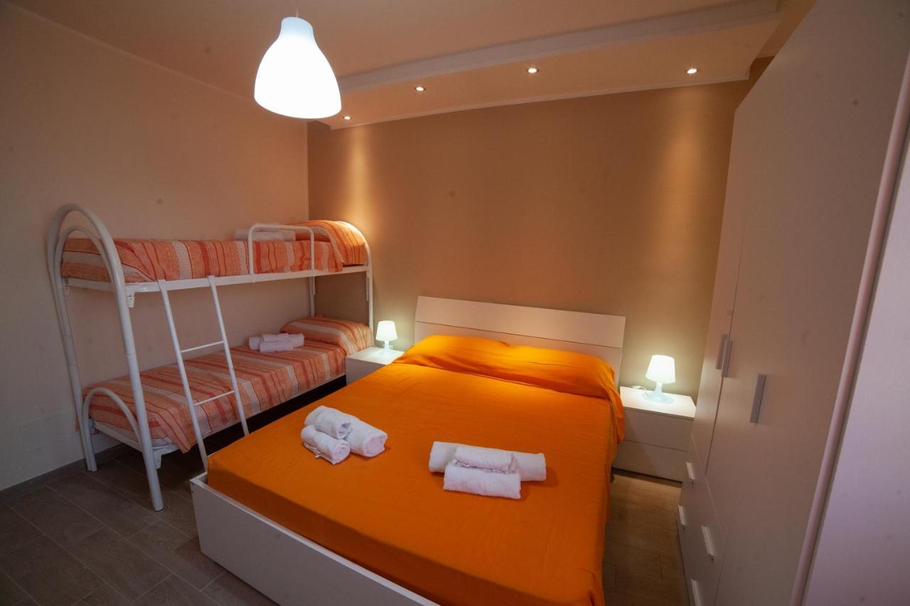 B&B Miramare Suite Tarente Buitenkant foto