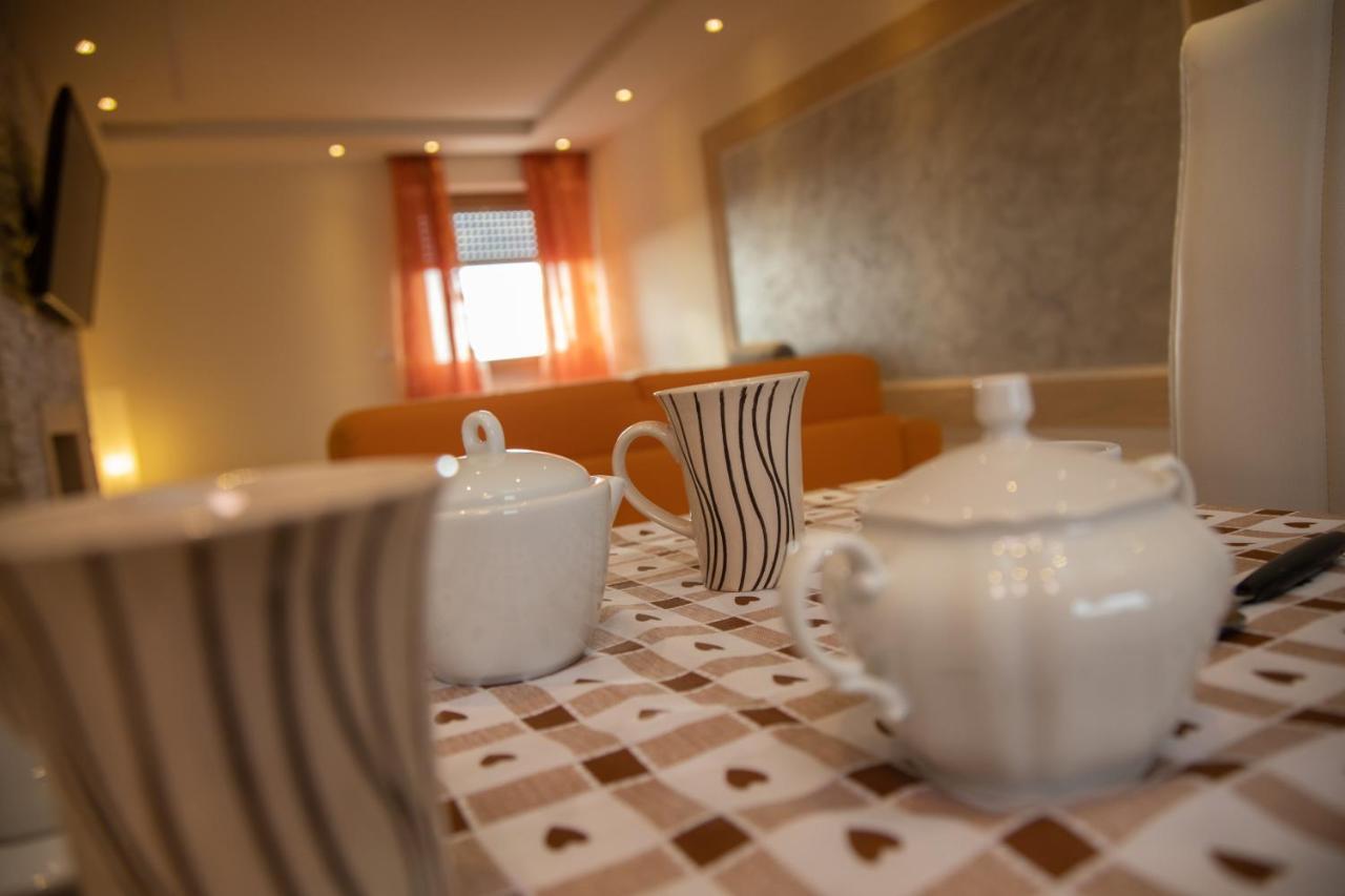 B&B Miramare Suite Tarente Buitenkant foto
