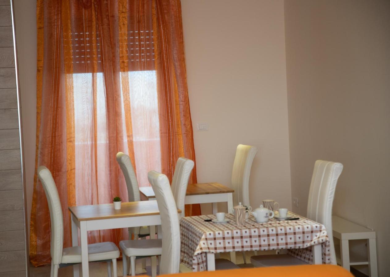 B&B Miramare Suite Tarente Buitenkant foto